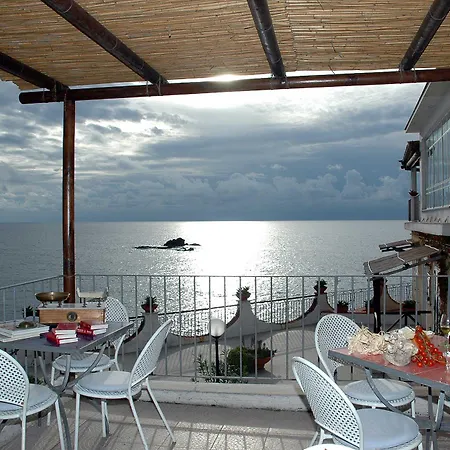 Umberto A Mare Ξενοδοχείο 3*