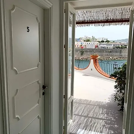 Umberto A Mare 3* Forio (Isola d'Ischia)