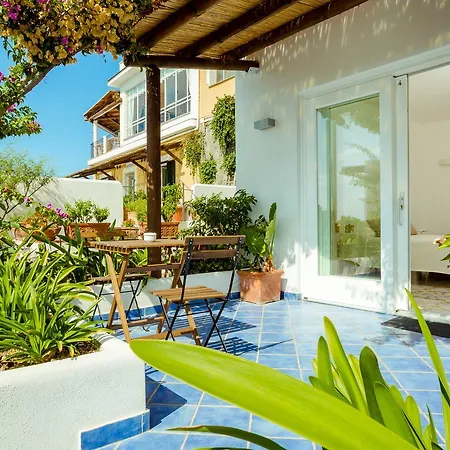 Umberto A Mare 3* Forio (Isola d'Ischia)