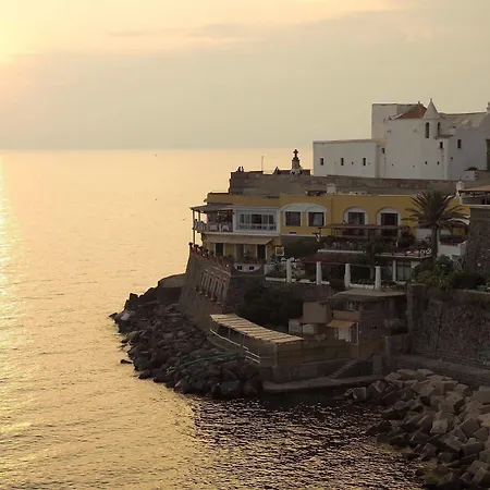 Umberto A Mare 3* Forio di Ischia