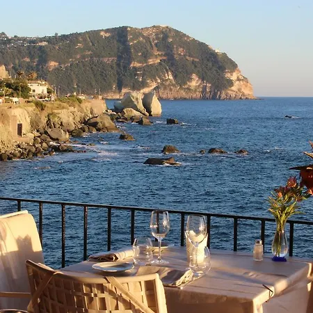 Umberto A Mare 3* Forio (Isola d'Ischia)