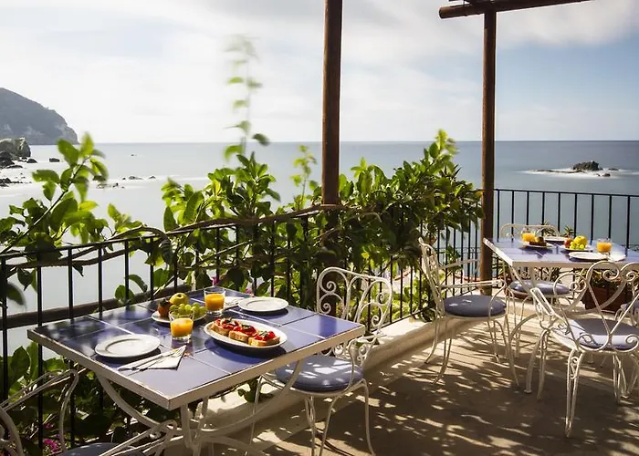 Szálloda Umberto A Mare 3*