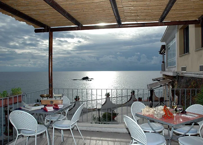Umberto A Mare Szálloda 3*